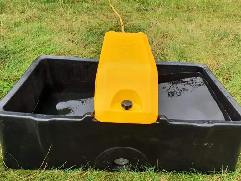 Abreuvoir en polyéthylène 94x53x50cm 80L JFC AGRI