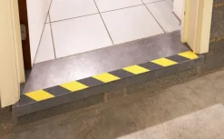 Adhésif de signalisation rugueux jaune/noir 5m x 50mm