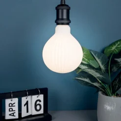 Ampoule LED déco G95 E27 1055lm 9W 3000k blanc chaud