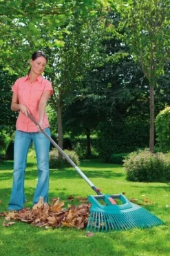 Balai à gazon 2 en 1 XXL Combisystem 77 cm GARDENA