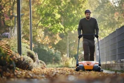Balayeuse mécanique KG 770 STIHL