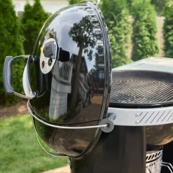 Barbecue au charbon de bois Performer Premium Ø57cm WEBER