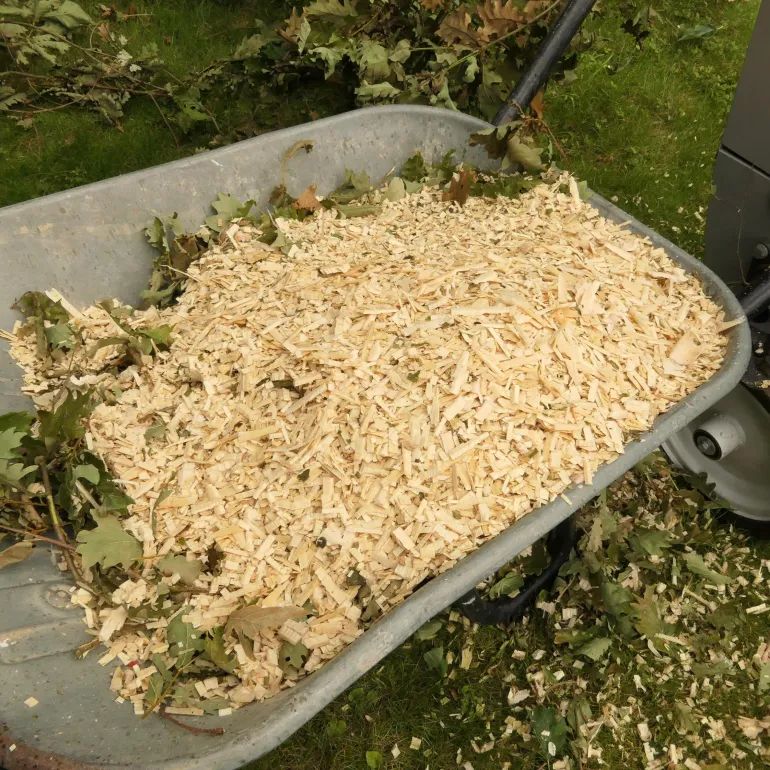 Broyeur pailleur de végétaux BV 2200 FARTOOLS