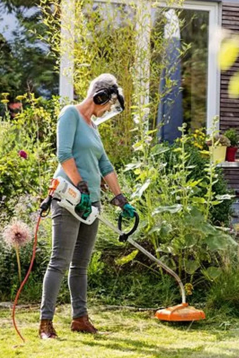 Coupe-herbe électrique FSE60 STIHL