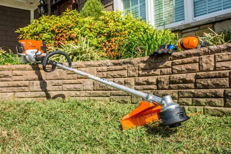 Débroussailleuse thermique FS 131 AutoCut 26-2 STIHL