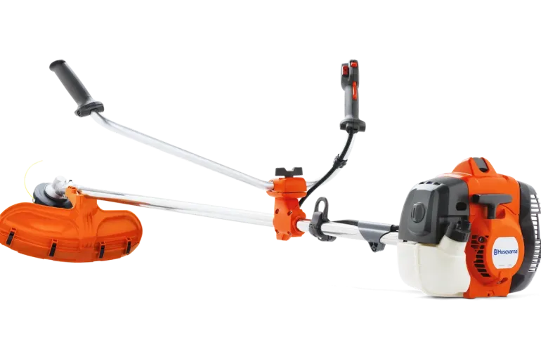 Débroussailleuse thermique polyvalente 135R HUSQVARNA
