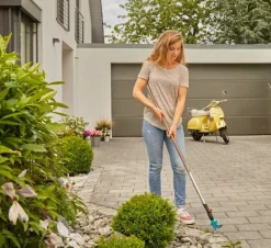 Désherbeur allées et terrasses 2 en 1 combisystem GARDENA