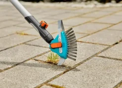 Désherbeur allées et terrasses 3 en 1 combisystem GARDENA