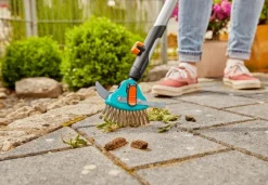 Désherbeur allées et terrasses 3 en 1 combisystem GARDENA