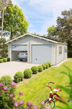 Garage Roger en bois blanc à porte sectionnelle 28,40 m²