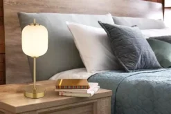 Lampe à poser Ewald ronde laiton et globe verre GLOBO