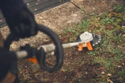Moteur CombiSystème à batterie KMA200R + tête faucheuse
