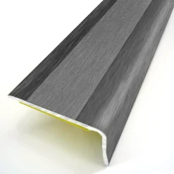 Nez de marche Déco alu Métal oxydé adhésif 3,6x2,4x95cm