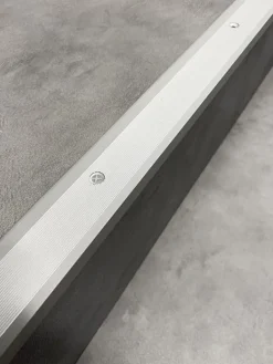 Nez de marche strié alu naturel 3,6x1,8x170cm