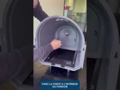 Pondoir en plastique recyclé noir avec compartiment œufs