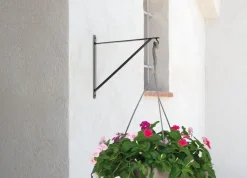 Potence Basics en fer plat noir 30x30 cm LOUIS MOULIN