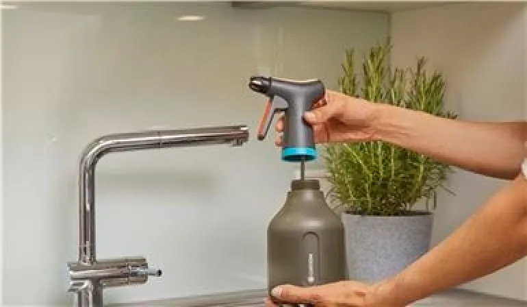 Pulvérisateur à gâchette 0,75L GARDENA