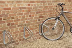 Range 1 vélo mural pivotant à 180°