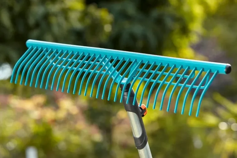 Râteau à gazon combisystem 60 cm GARDENA