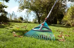 Râteau réglable en plastique combisystem 35-52cm GARDENA