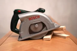 Scie-circulaire électronique Bosch