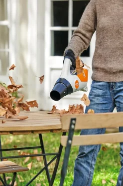 Souffleur à batterie BGA30 (produit seul) STIHL