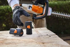 Taille-haie à batterie HSA40 + pack 2 batteries AS 2 STIHL