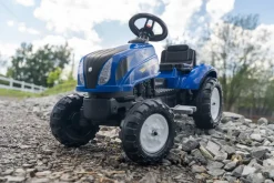 Tracteur à pédales New Holland avec remorque FALK