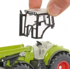 Tracteur Claas avec remorque