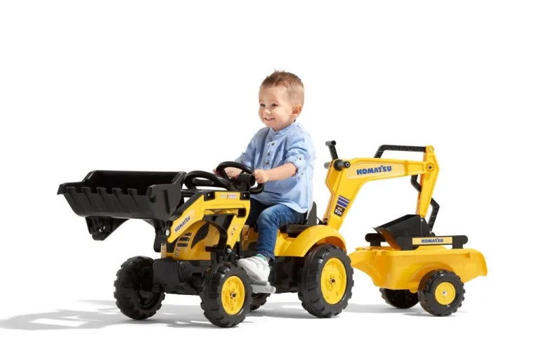 Tractopelle Komatsu avec excavatrice arrière et remorque